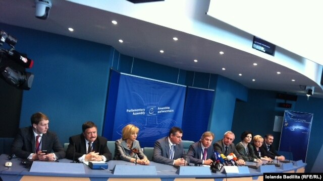 72822FDC-0716-401E-B17A-C3B11A81360A_w64