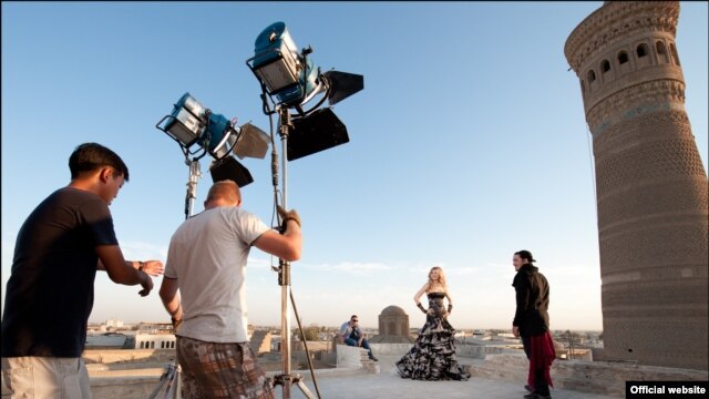 Uzbek First Daughter Gulnara Karimova, also known as Googoosha, during the recent filming of a video for a new song