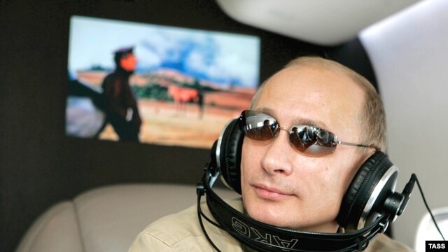 Vladimir Putin u helikopteru