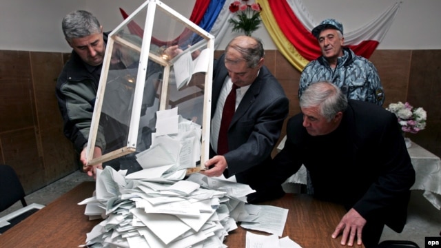 Referendum kojim se Južna Osetija  opredjeljuje za neovisnost, 12. novembar 2006. 