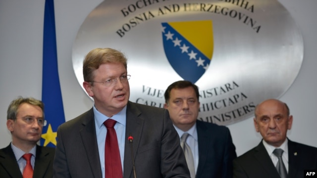 Evropski komesar Štefan File sa političkim liderima u BiH, novembar 2012.