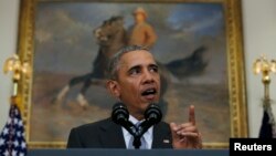 U.S President Barack Obama warns the "world will be watching" to see if Russia complies with truce in Syria.