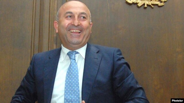 Armenia -- Mevlut Cavusoglu, president of the Council of Europe Parliamentary Assembly, at a news conference in Yerevan, 13 May 2010.