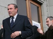 Armenia - Opposition presidential candidate Levon Ter-Petrossian  at a protest rally of the opposition, Yerevan, 28Feb2008