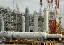 Russia – Energy – A liquefied petroleum gas plant under construction, part of the Sakhalin-II project, Progorodnoye, Sakhalin, Russian Far East, 06Oct2005