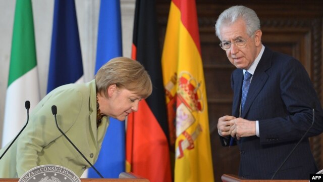 Angela Merkel i Mario Monti u Rimu 22. juna 2012.