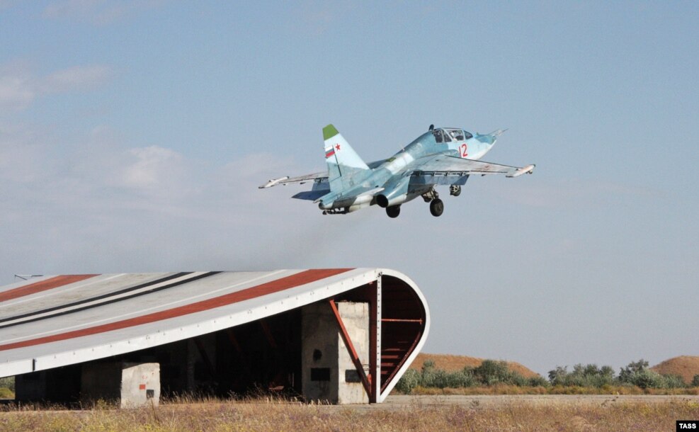 A training ground in Crimea set up to replicate the deck of the Admiral Kuznetsov.