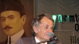 Mustafa Dzhemilev, the leader of Ukraine's unofficial Crimean Tatar assembly