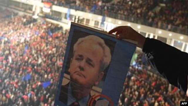 Poster sa likom Slobodana Miloševića