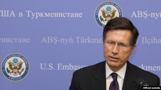 Robert O. Blake, Jr. will visit Uzbekistan for four days.