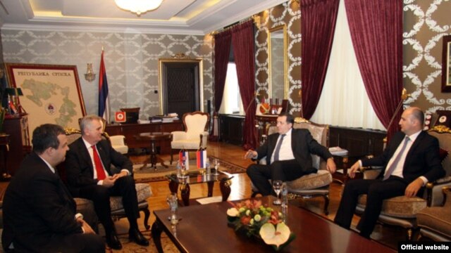 Zvaničnici Srbije i RS u Banjaluci 26. decembra 2012.