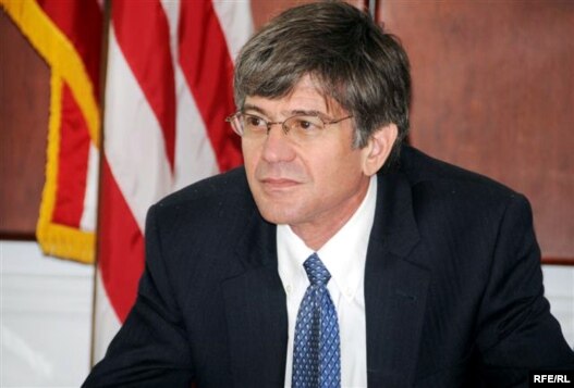 Ceyms Steynberq 