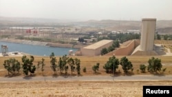 The U.S.-led coalition is continuing to strike against IS gunmen near the Mosul Dam.