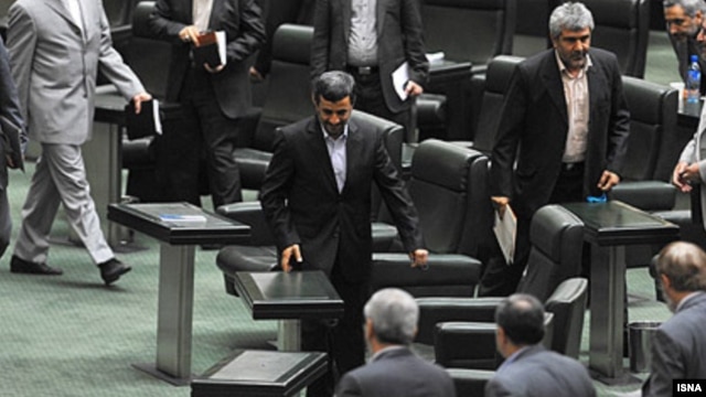 Iranian President Mahmud Ahmadinejad was summoned to explain his government's "procrastination in managing" the economy.