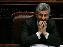 Foreign Minister Massimo D'Alema in parliament today (AFP)