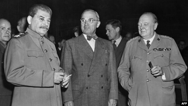 Staljin, Churchill i Truman u Potsdamu, 2. august 1945.  