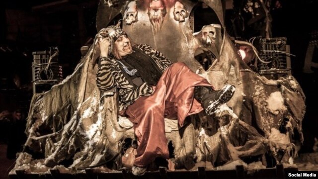 Russian President Vladimir Putin’s favorite pro-Kremlin bikers, the Night Wolves, have used public funds to stage frightening New Year’s shows for children, according to Russian opposition leader Alexei Navalny.