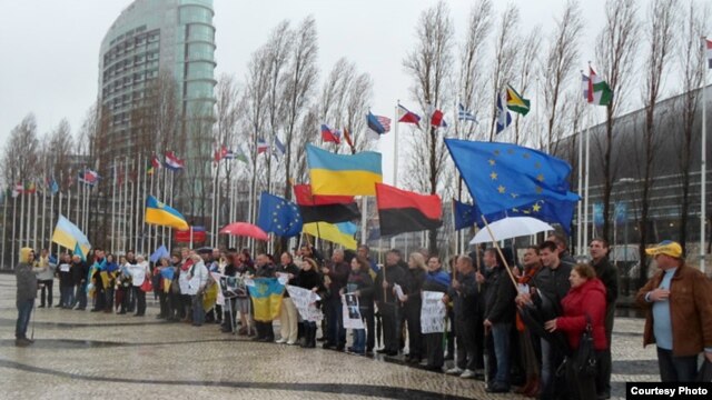 Украинцы Португалии призвали Европу не молчать