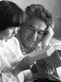 Aitmatov with his daughter, Shirin, in 1975
