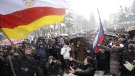 Местные и российские эксперты говорят о необходимости принятия целого пакета законодательных актов, направленных на защиту бизнеса, создания комплиментарных условий для предпринимательства, в том числе и для российских инвесторов
