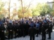 Соттың ашық өтетіні туралы биліктің уәдесі болғанымен, мұнда шеппен тұрған полиция ішке кірмек болғандардың жолын бөгеді
