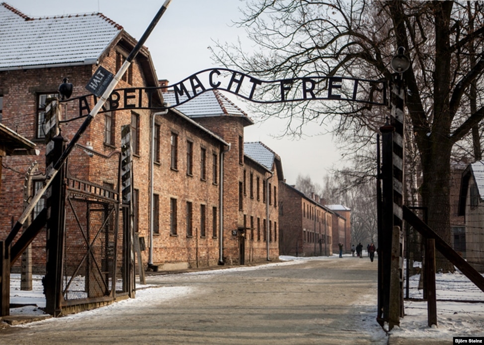 auschwitz concentration camp model