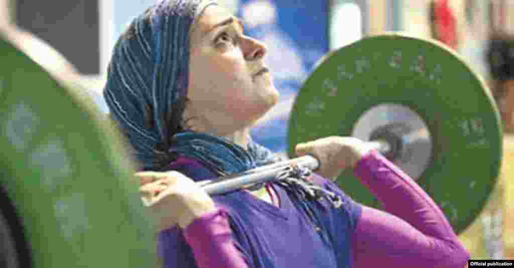 Kulsoom Abdullah, a Pakistani-American who competes for Pakistan, challenged the International Weightlifting Federation's rules to allow her to compete in U.S. national competitions. 