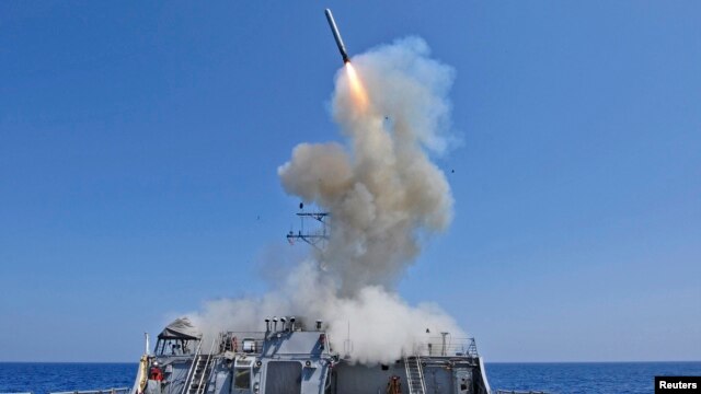 Қашықтан басқарылатын Tomahawk зымыраны АҚШ әскери кемесінен атылған сәт. Жерорта теңізі, 29 наурыз 2011 жыл. Көрнекі сурет