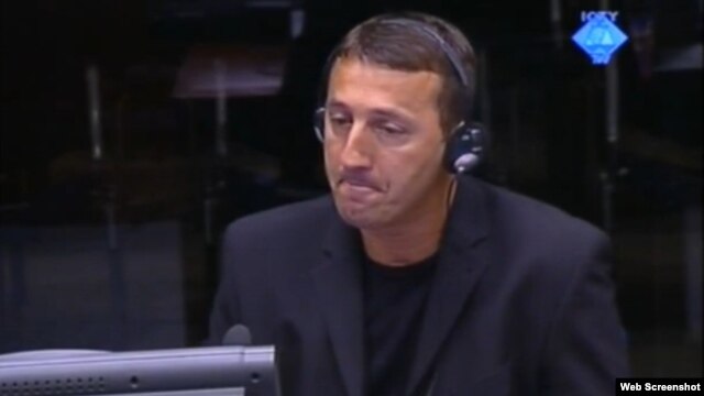 Rajif Begić na suđenju Ratku Mladiću, 4. rujan 2012.