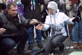 Николай Ляскин (слева) на протестной акции вместе с Евгенией Чириковой