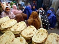 A market in western Pakistan (epa)