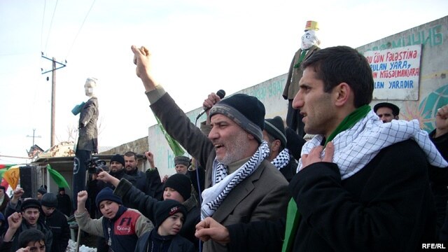Demonstration in Nardaran denouncing Israeli military strikes on the Gaza Strip
