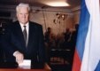 Russia – 1996 presidential elections –  President Boris Yeltsin casts his ballot, village of Barvikha near Moscow, 03Jul1996. Source: ITAR-TASS.