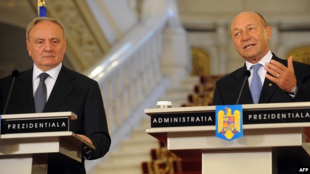 Nicolae Timofti și Traian Băsescu la București.