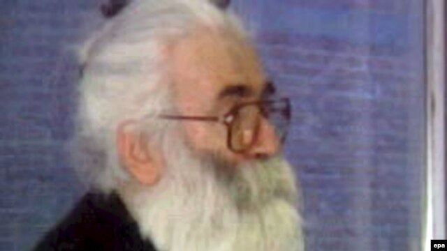 Radovan Karadžić, Foto: časopis Zdrav život, 22. jul 2008.
