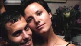 Shane Bauer (left) and Sarah Shourd (file photo)