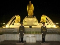 A statue of former President Niyazov in Ashgabat (file photo) (epa)