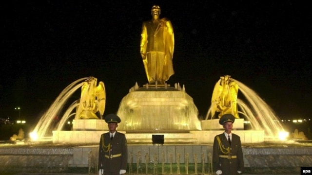A statue of former Turkmen President Saparmurat Niyazov stands in the center of Ashgabat.