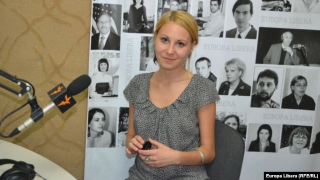 Alla Ceapai în studioul Europei Libere din Chişinău