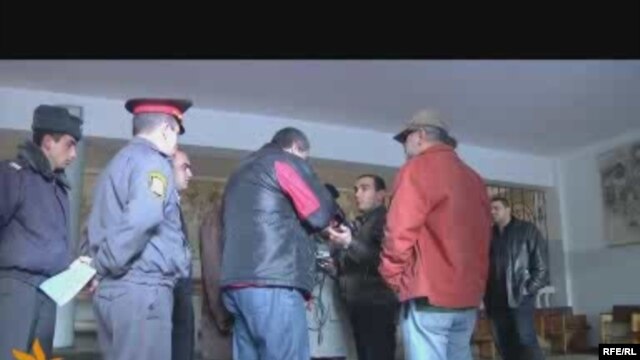 Screenshot of video showing a conflict between journalists and electoral sector officials in Yerevan on January 10