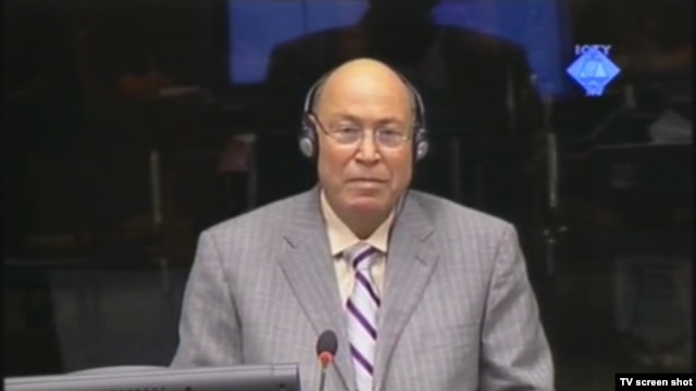 Hussein Ali Abdel-Razek tokom svjedočenja, 4. listopada 2012.