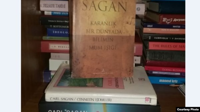 Carl Sagan'ın türk dilində üç kitabı