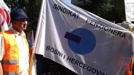 Protest pred Parlamentom, foto: Zvjezdan Živković