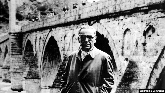 Ivo Andrić u Višegradu, arhivska fotografija