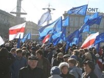 Belarusians with their EU and Belarusian flags in the \