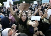 Female protesters in mid-2005 (AFP)