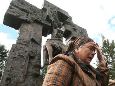 A Beslan commemoration ceremony in St. Petersburg on August 28 (epa)