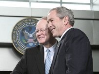 Bush (right) with McConnell in Washington on February 20 (official site)