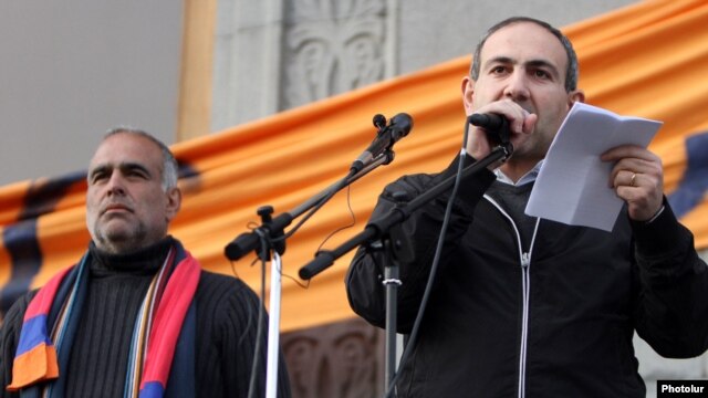 Armenia - Nikol Pashinian (R) addresses a rally in Yerevan's Liberty Square organized by fellow opposition leader Raffi Hovannisian (L), 15Mar2013.
