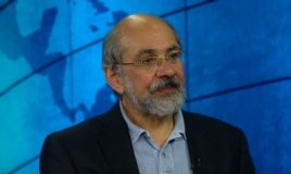 یرواند آبراهامیان، نویسنده کتاب «تاریخ ایران مدرن»